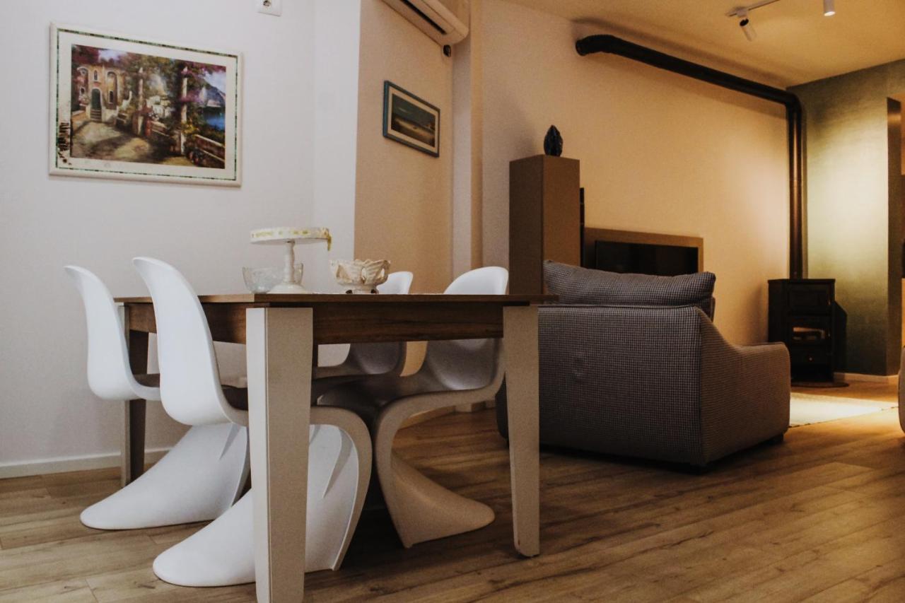 Ivy Lalzi Bay Beach House Durres Exterior photo