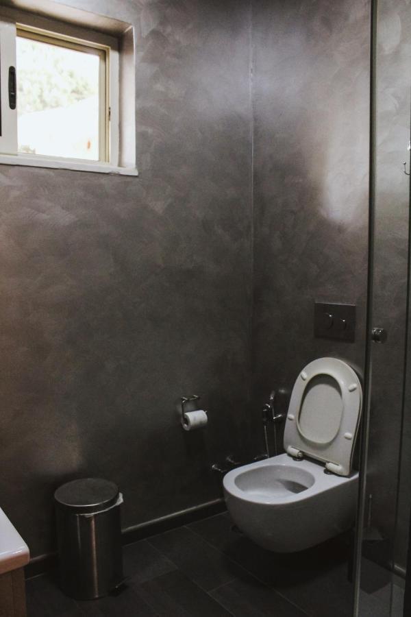 Ivy Lalzi Bay Beach House Durres Exterior photo